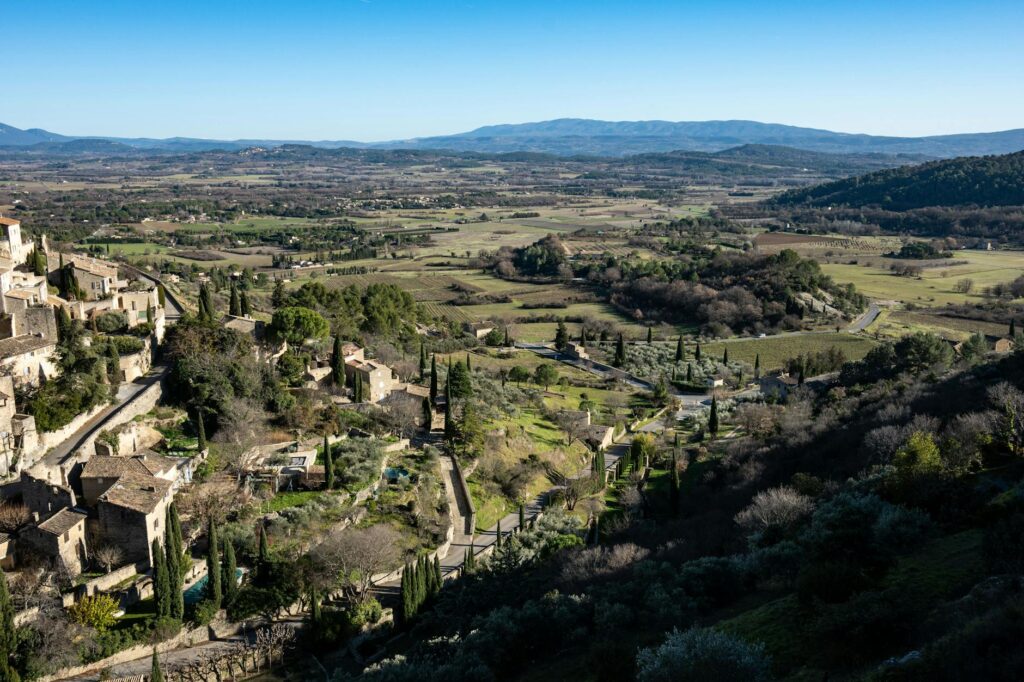 Miért érdemes Provence-ban a mellékutakat választani a jól ismert látványosságok helyett